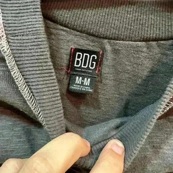 Trendy shirt from BDG. - Picture 3 of 3